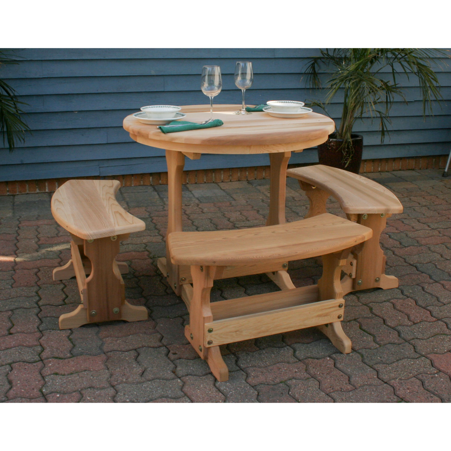 CreekVine Designs Cedar Round Trestle Dining Set